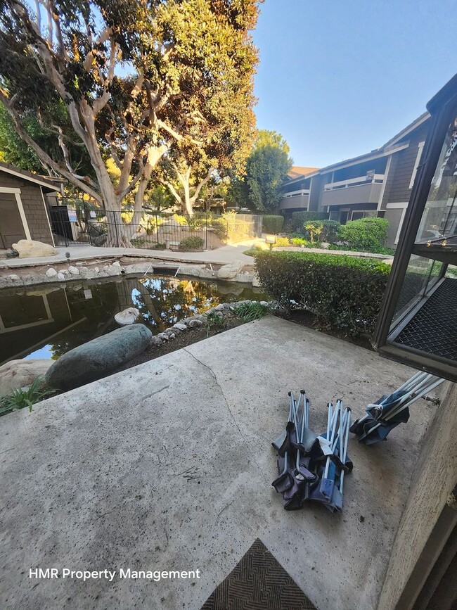 Building Photo - Lovely Condo - Irvine