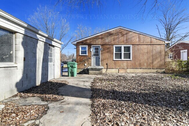 Building Photo - 4206 Laura Ave