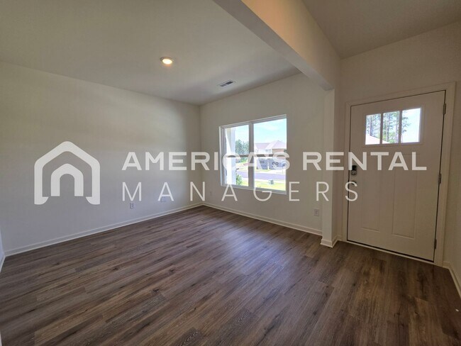 Building Photo - Spacious Home for Rent in Calera, AL!
