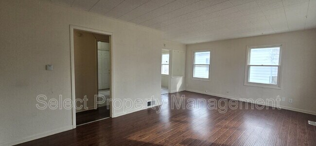 Building Photo - 4405 S Colonial Ave