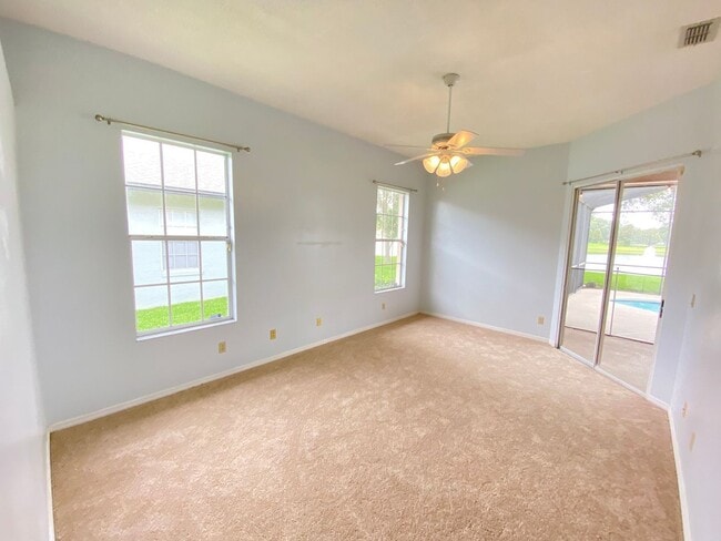 Building Photo - 3708 Molona Dr