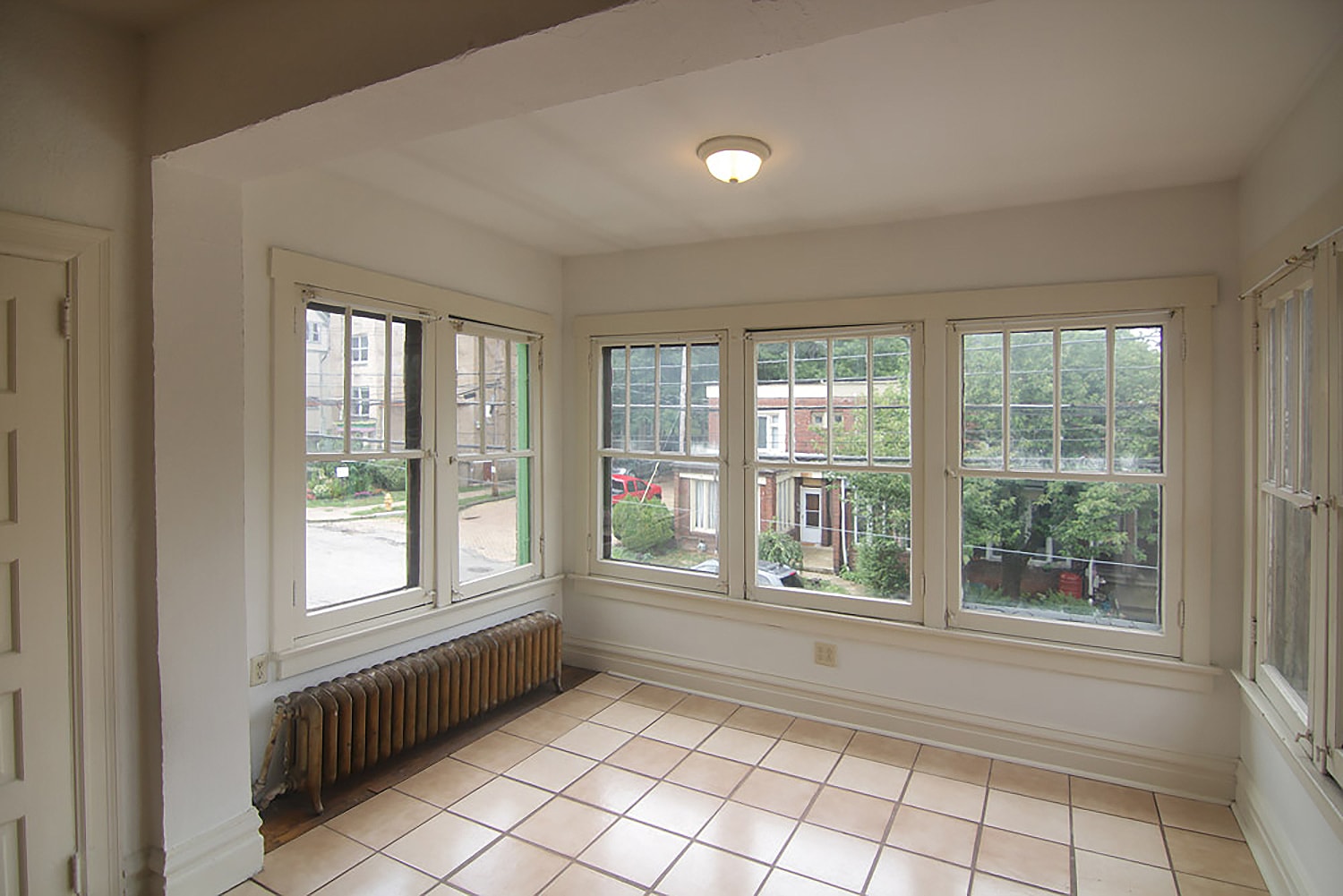 Building Photo - 434 Biddle Ave