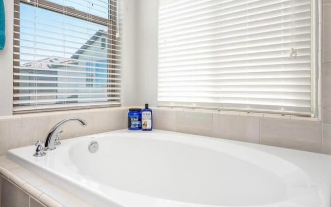 Building Photo - 6212 E Sydney Dr