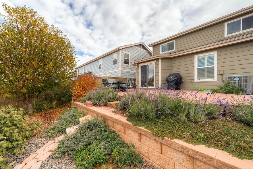 Building Photo - 6079 Raleigh Cir