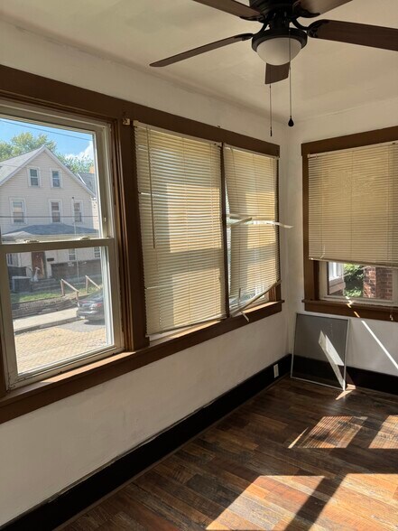 Building Photo - 1415 Beech St