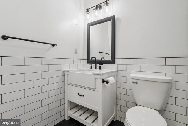 Building Photo - 165 Wyndham Pl