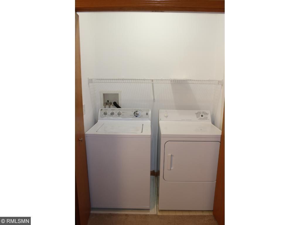 Energy efficient washer and dryer - 4415 Naper Bay