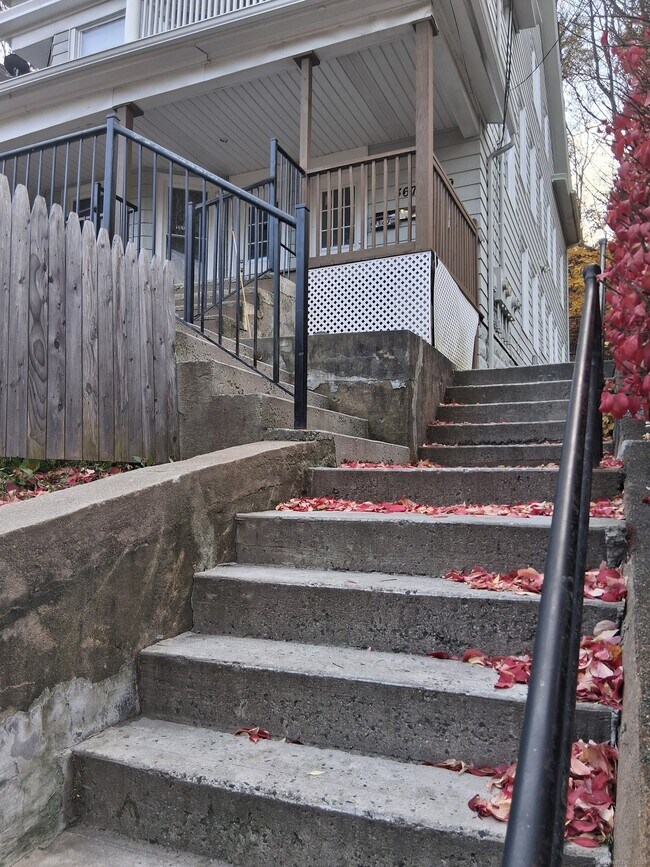 Building Photo - 367 Watertown Ave