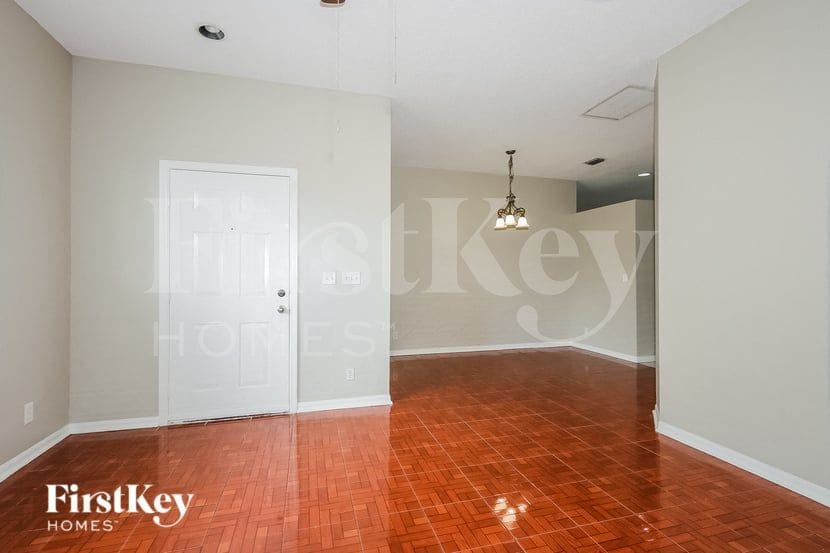 Building Photo - 6329 Dimond St