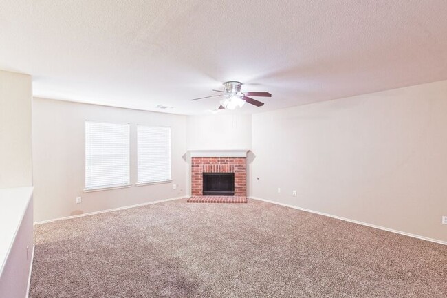 Building Photo - 10129 Placid Dr