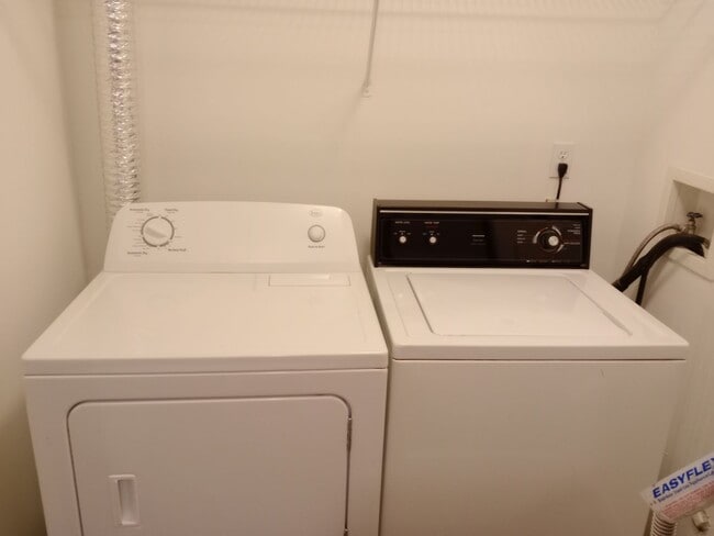 Building Photo - 3512-3514 La Mesa Dr.