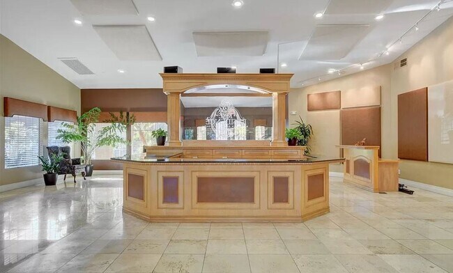 Building Photo - RESORT STYLE LIVING!