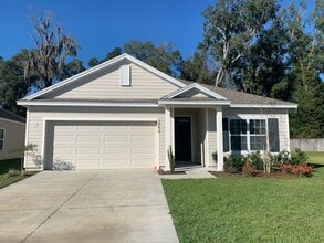 Building Photo - Beautiful Home Located In The New Chestnut Village Neighborhood On SW Archer Road