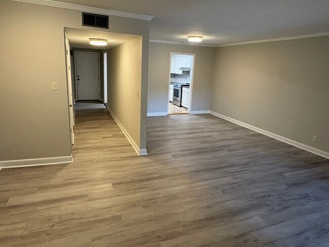 Building Photo - 126 Jefferson Pl