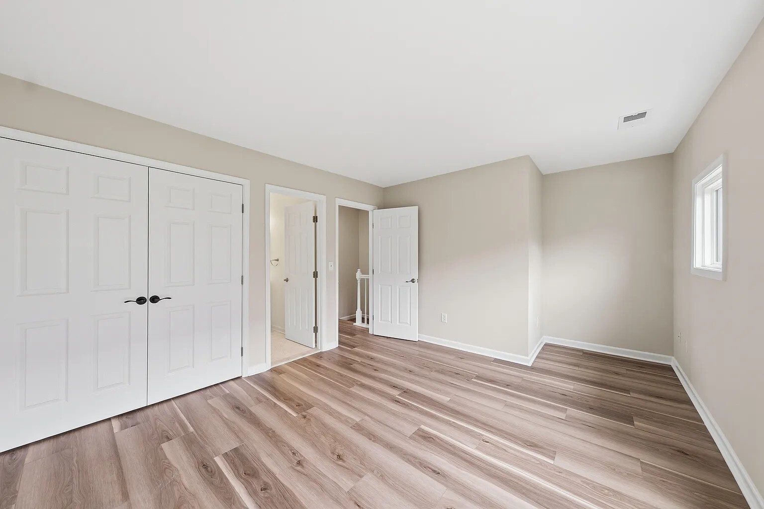 Building Photo - 207 Roundhouse Ct
