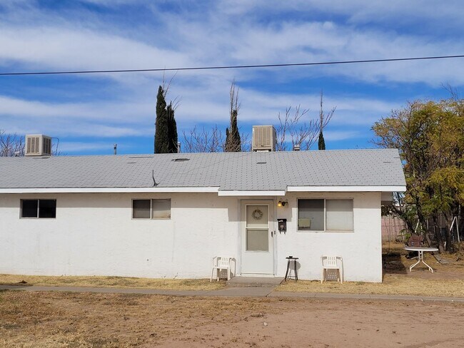 Primary Photo - 1106 Puerto Rico Ave