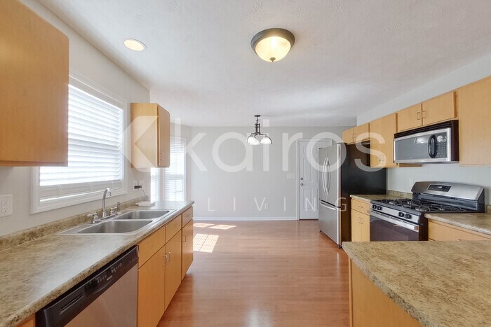 Building Photo - 135 Hillandale Rd