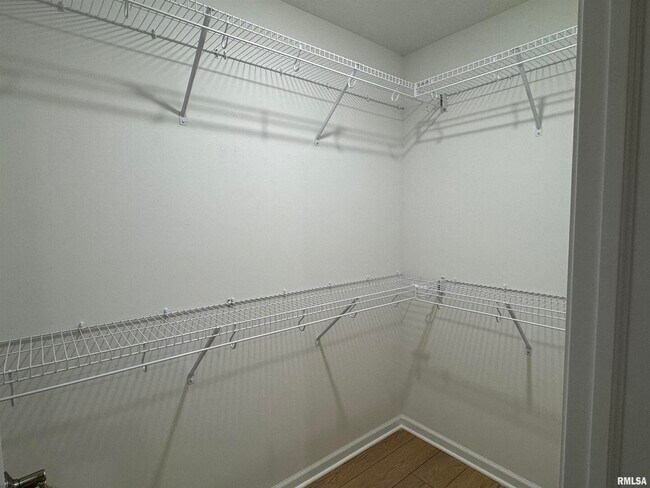 Building Photo - 5894 Butterfield Ct