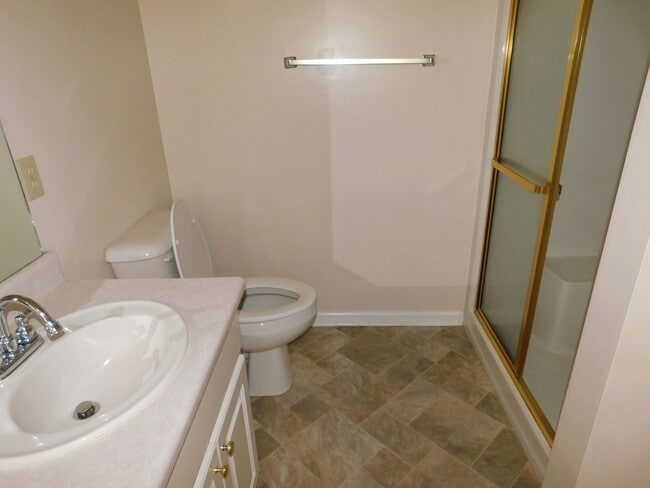 Building Photo - 3 Bedroom Home in Pebble Creek Subdivision