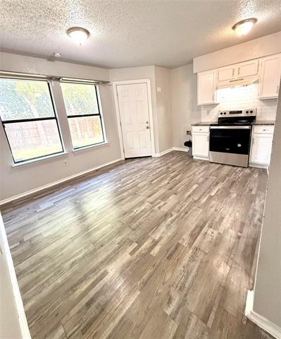 Building Photo - 10208 Leatherwood Dr