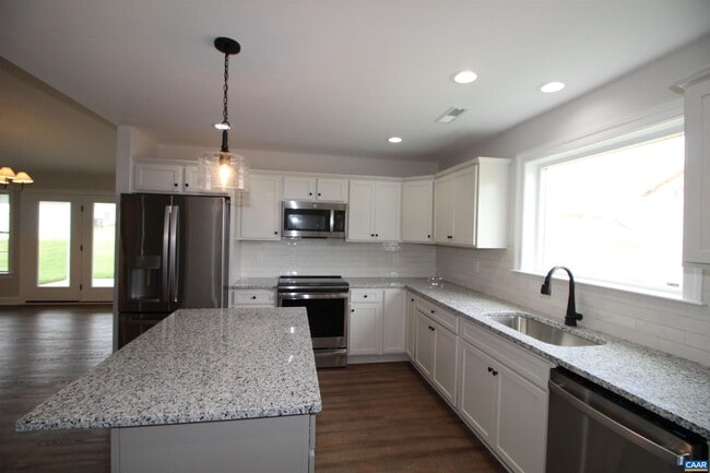Building Photo - 169 Langley Dr