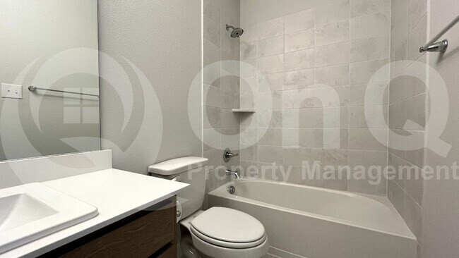 Building Photo - 912 Jackrabbit St