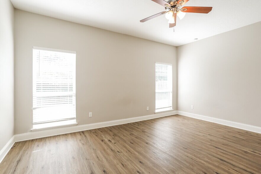 Building Photo - 1507 Julia St