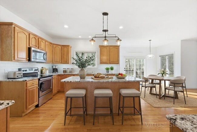 Building Photo - 48 Blue Hills Dr