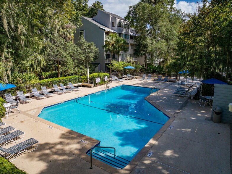 Building Photo - 137 Cordillo Pkwy