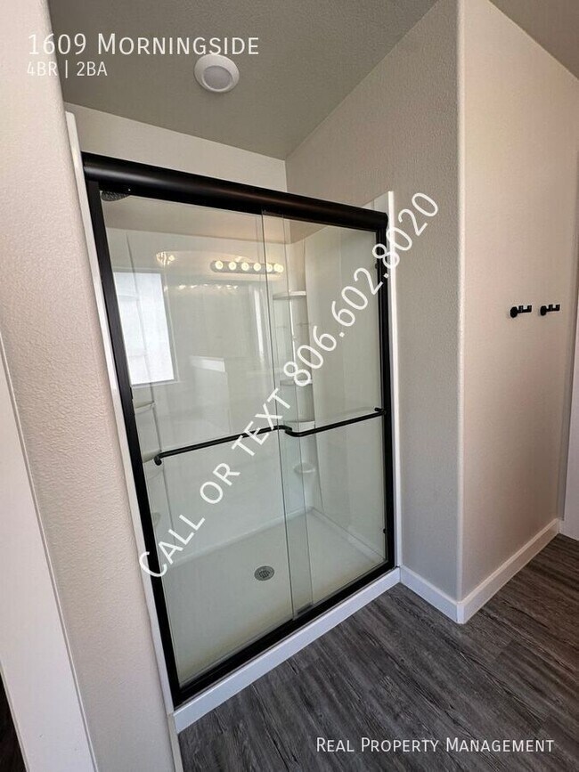 Building Photo - 1609 Morningside-