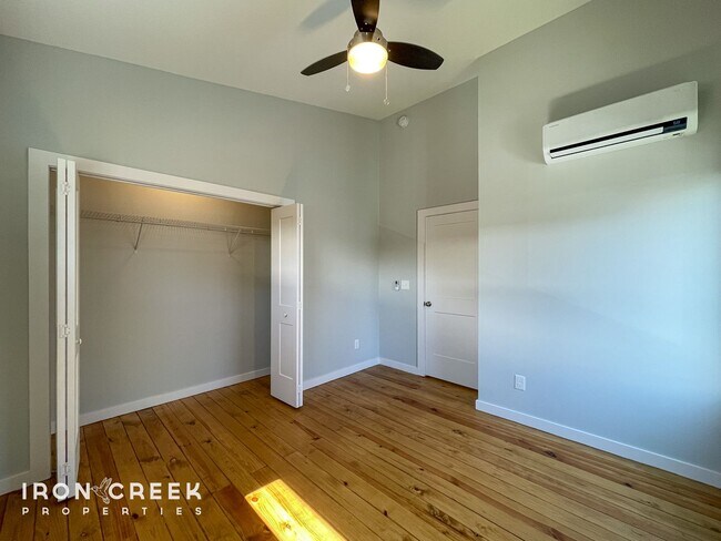 Building Photo - Beautiful, Brand-New Compact Cottage in So...
