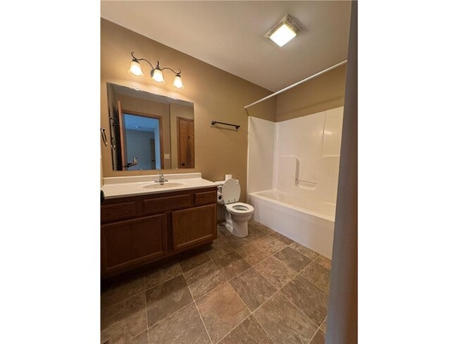 Building Photo - 109 Oriole Path