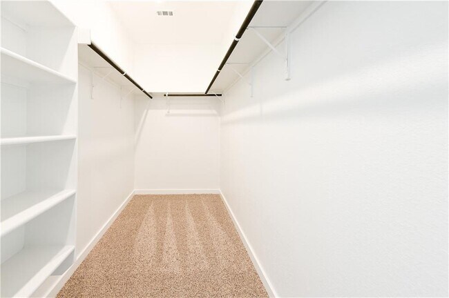 Building Photo - 645 Peace Way