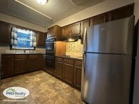 Building Photo - 3 Bedroom Main Level Duplex Unit