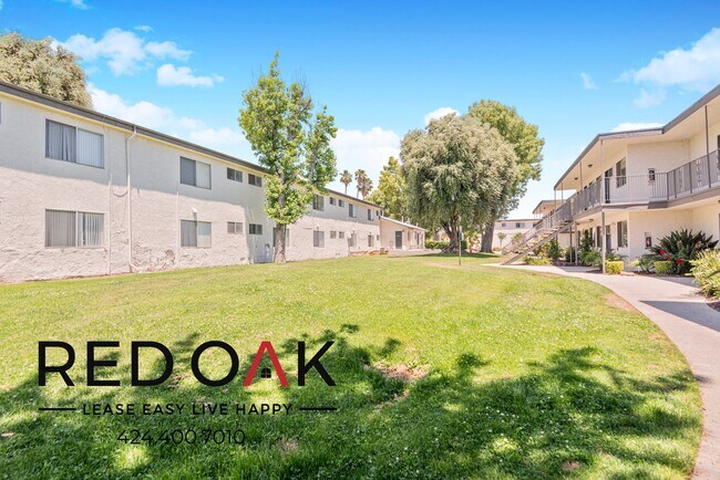 Building Photo - 13325 Heacock St