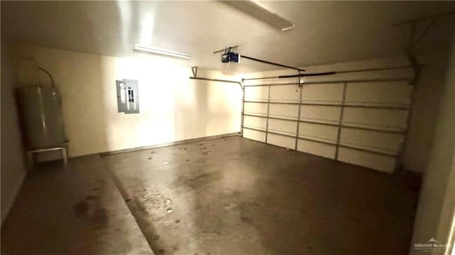 Building Photo - 22 Quail Ave