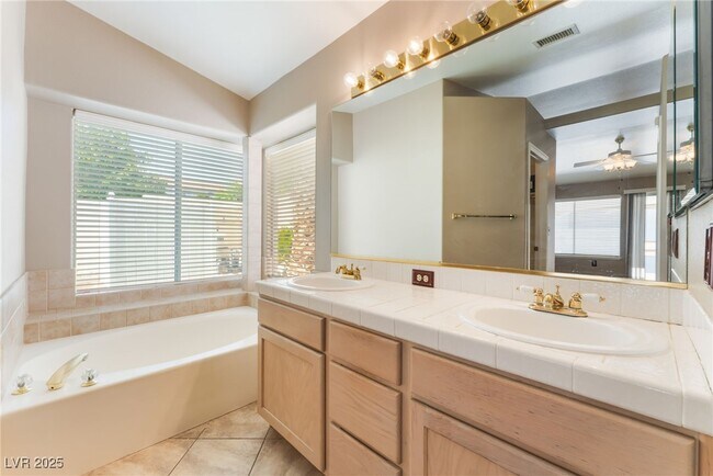 Building Photo - 8233 Arch Bay Ln