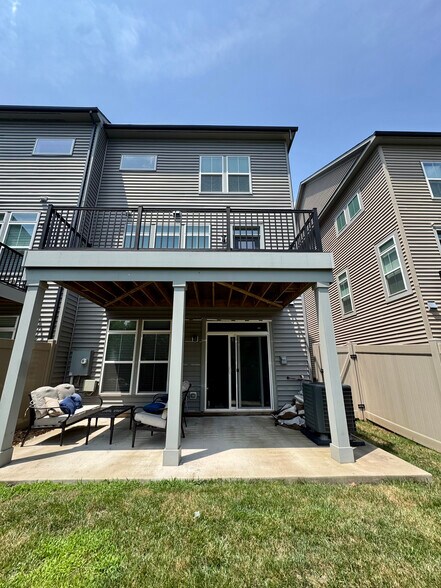 Building Photo - 5205 Ridgeview Retreat Dr