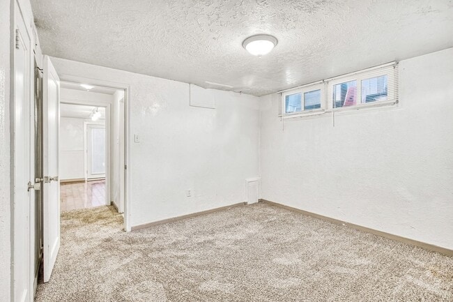 Building Photo - 1463 E 2700 S