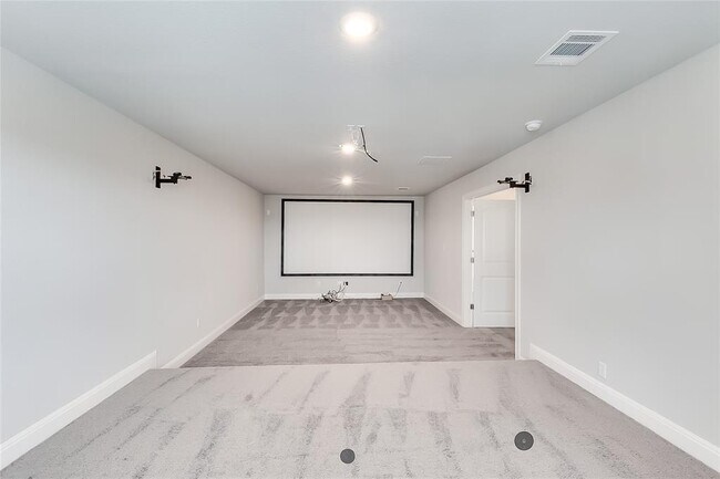 Building Photo - 5520 La Canada Wy