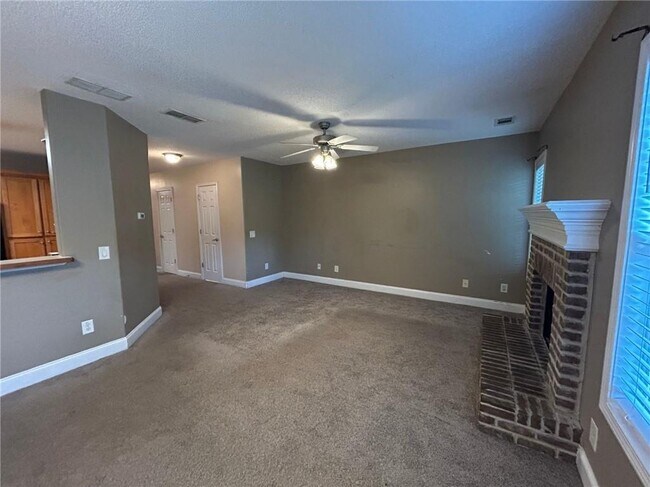Building Photo - 3233 Glenloch Pl