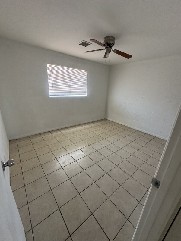 Building Photo - 1309 N Arbor Ave