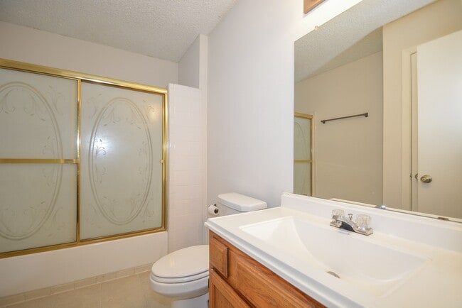 Building Photo - 3015 Sam Houston Dr