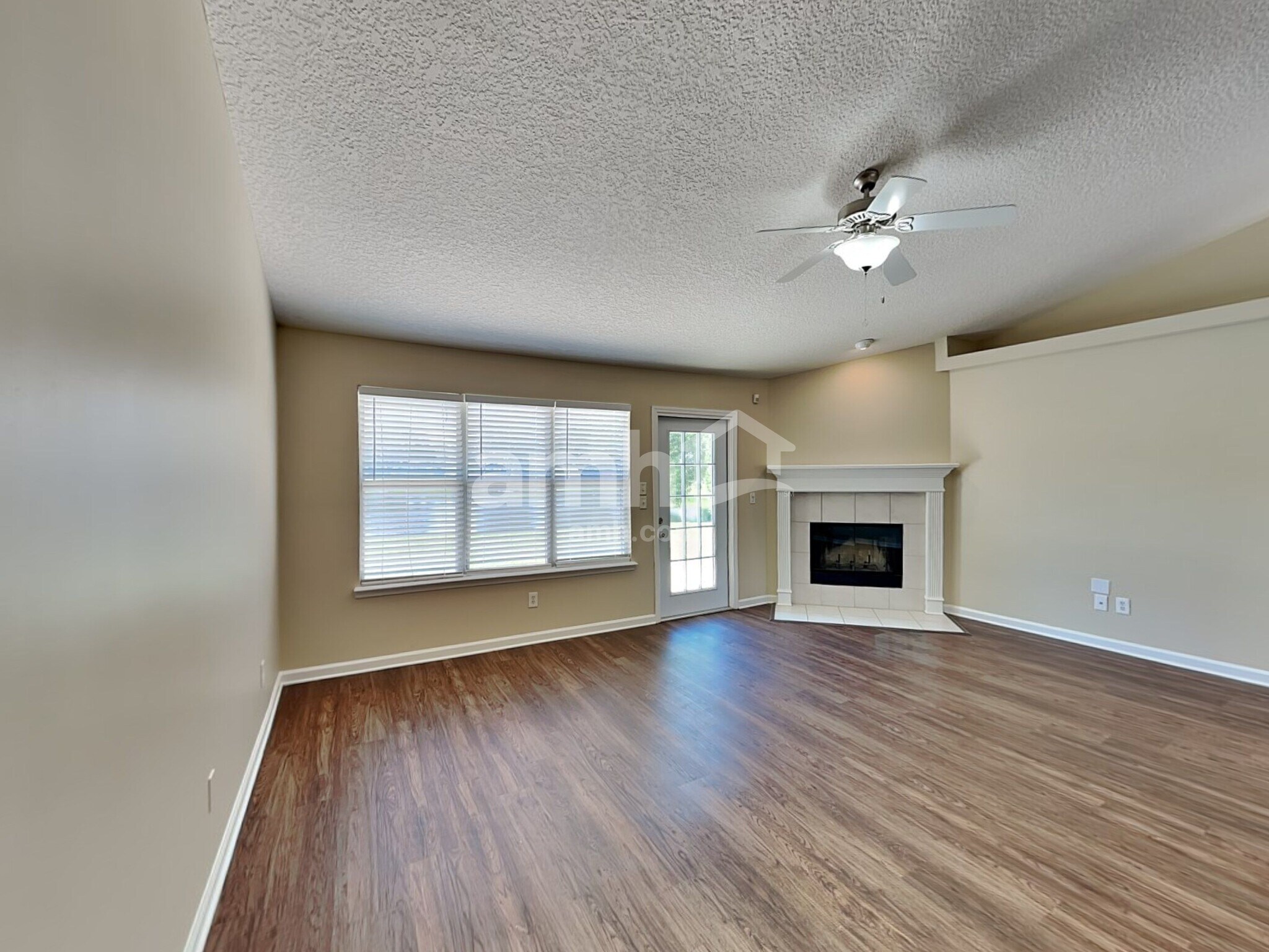 Building Photo - 3251 Sexton Dr