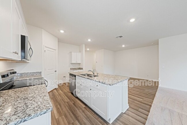 Building Photo - 6028 Pearl Mdw