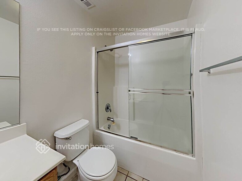 Building Photo - 8205 Carriage Oaks Way