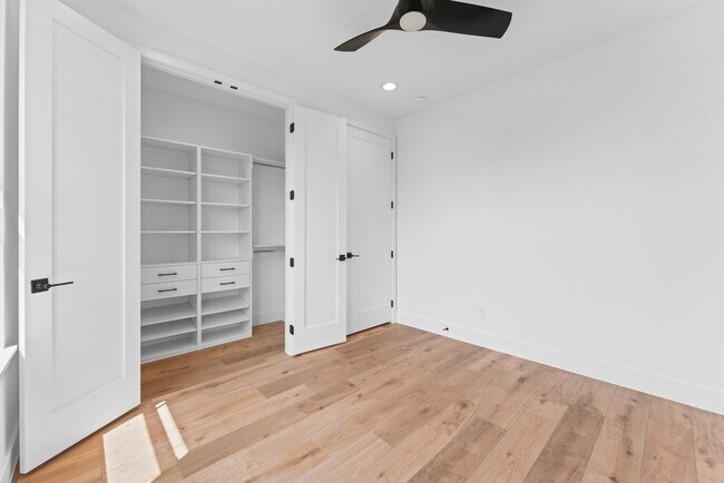 Building Photo - 6711 Housman