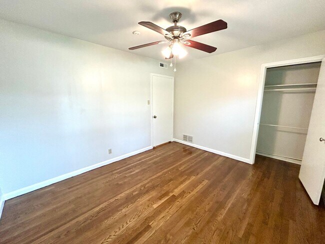 Building Photo - *MOVE IN SPECIAL* Stylishly Renovated Home with Fenced Backyard & Two Living Areas!