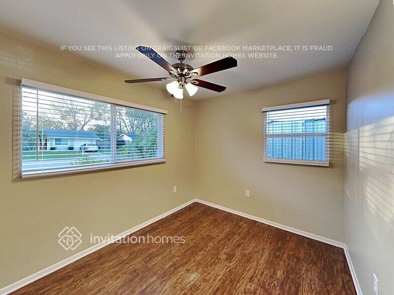 Building Photo - 3913 Mesa Ave