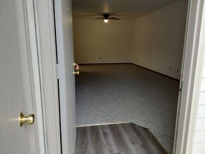 Building Photo - 3 BR Stacey Crossing